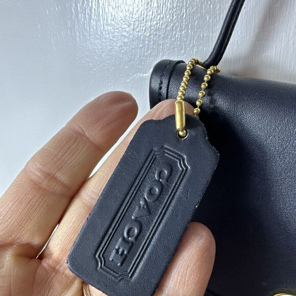 Vintage Coach Everett Crossbody Bag 9934 Navy USA 2000 Hang Tag Included - Picture 11 of 16